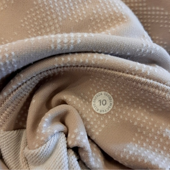 Lululemon Swift Speed Hi-Rise Tight Size 10 - Picture 8 of 8